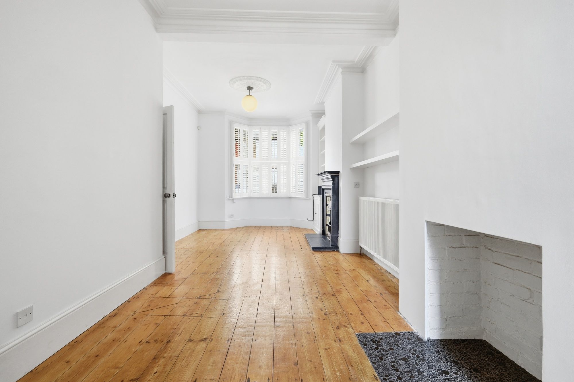 3 bed mid-terraced house for sale in Scotts Road, Leyton, E10 8
