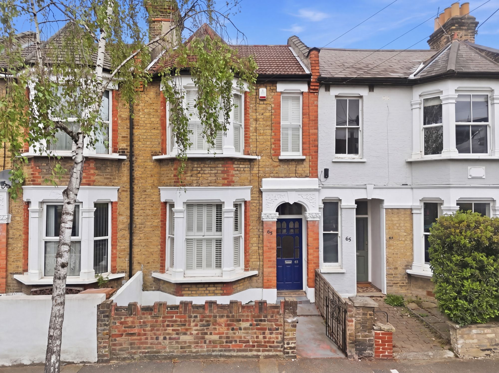 3 bed mid-terraced house for sale in Scotts Road, Leyton, E10