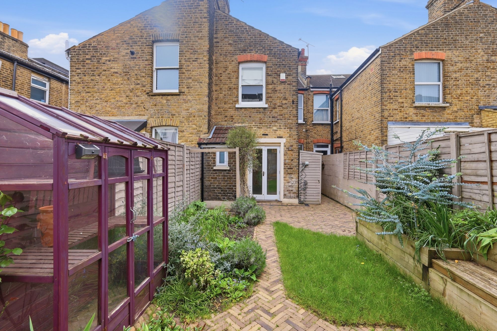 3 bed mid-terraced house for sale in Scotts Road, Leyton, E10  - Property Image 20