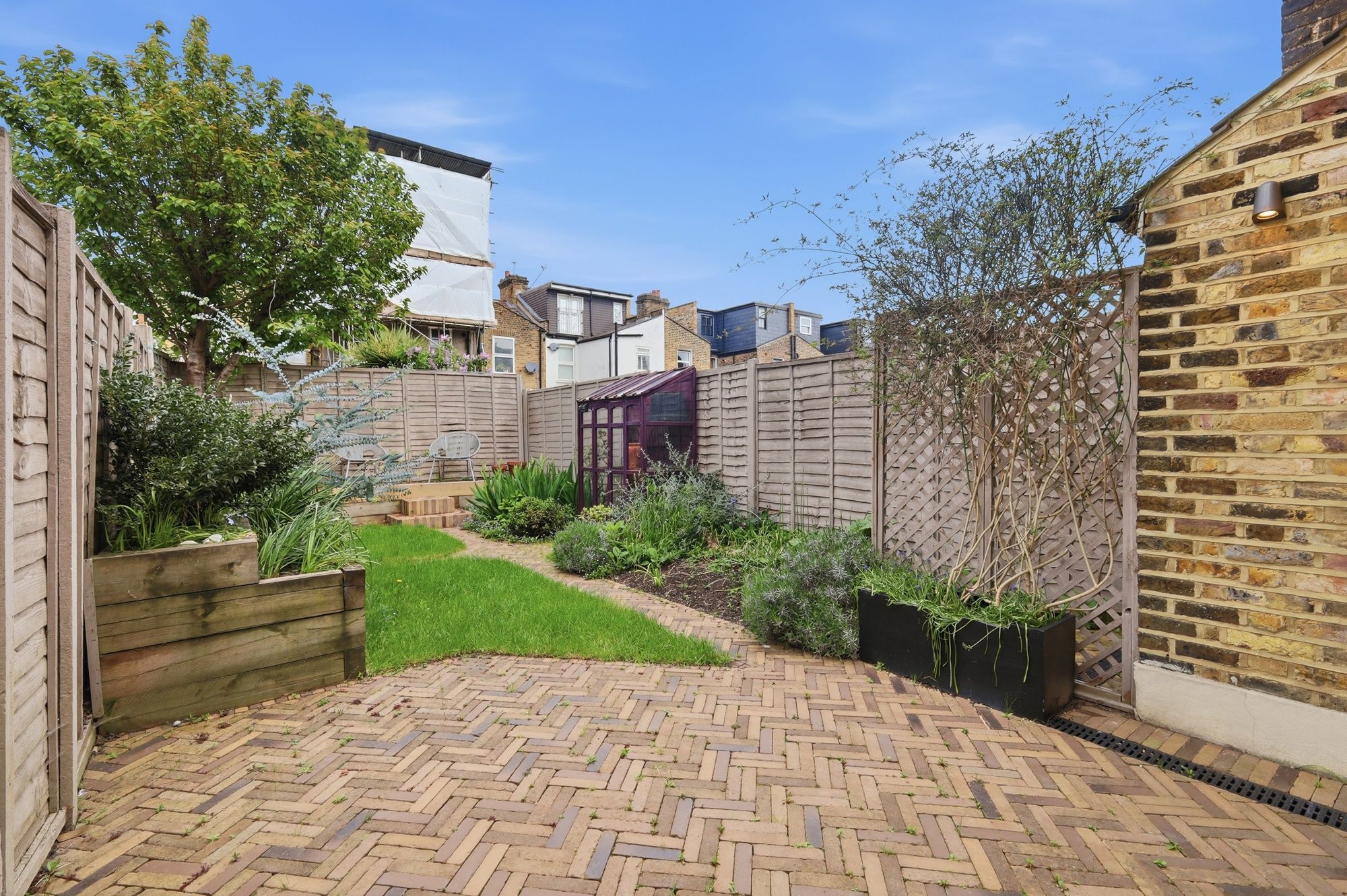 3 bed mid-terraced house for sale in Scotts Road, Leyton, E10  - Property Image 21