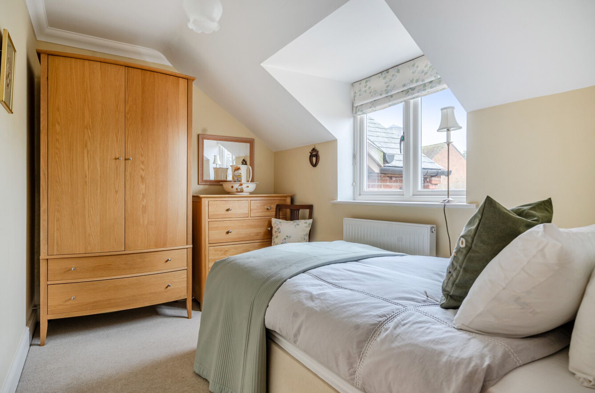 3 bed semi-detached house for sale in Crow Lane, Wilton, SP2  - Property Image 27