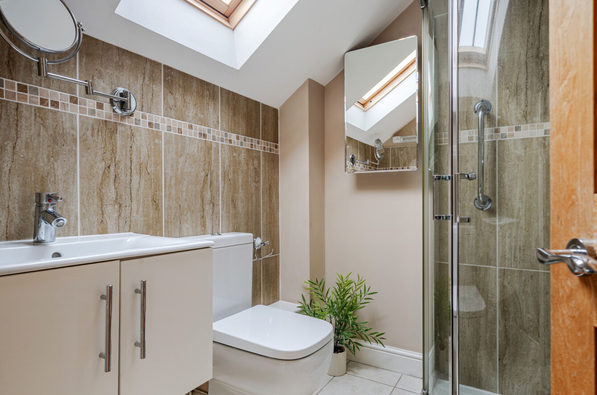 3 bed semi-detached house for sale in Crow Lane, Wilton, SP2  - Property Image 20