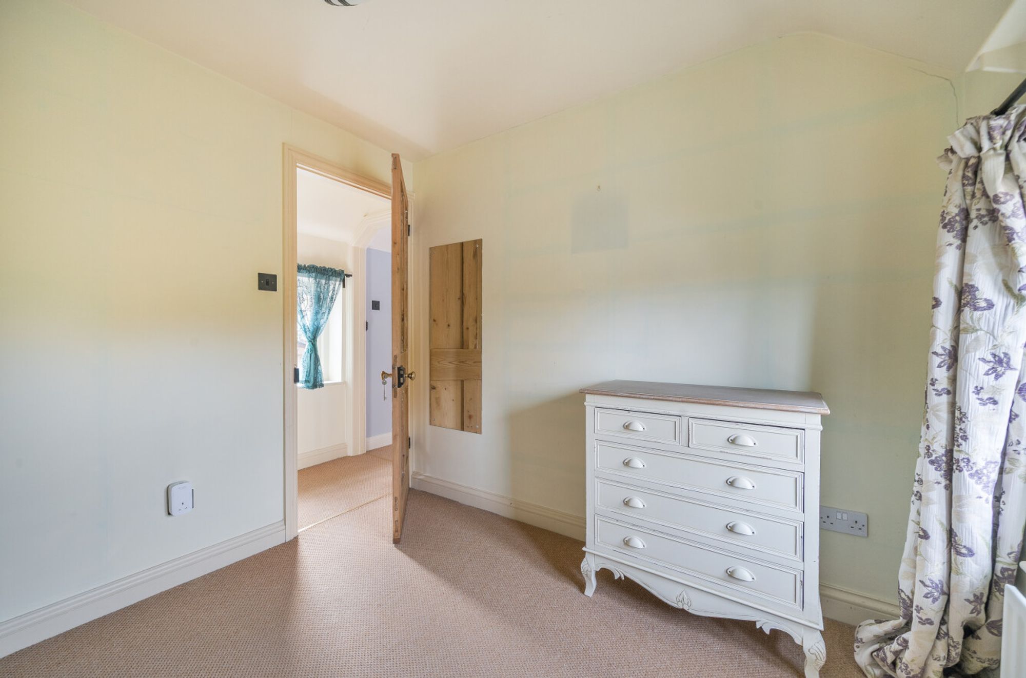 3 bed character property for sale in Station Road, Great Wishford, SP2 22