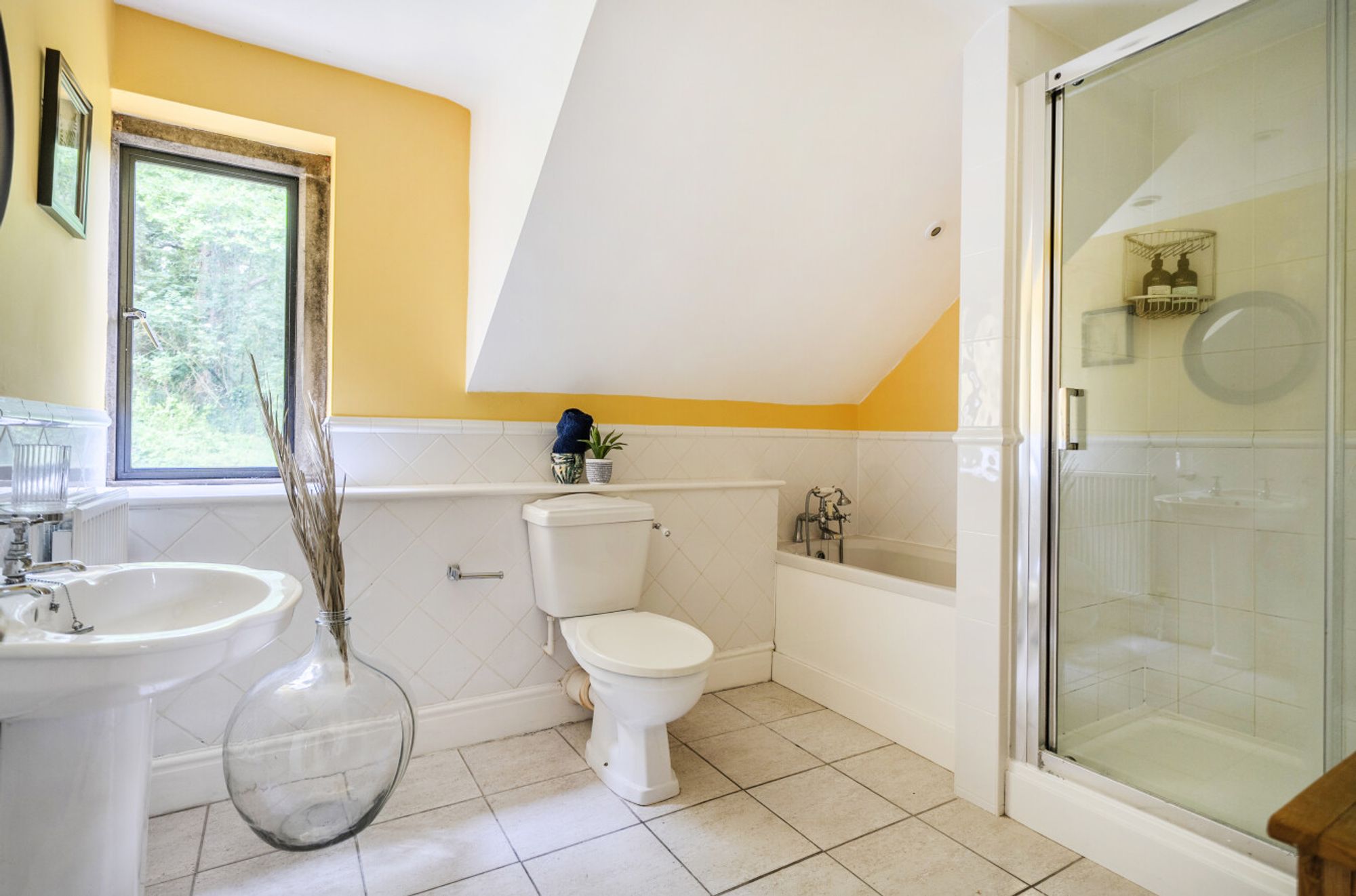 4 bed detached house for sale in Shaftesbury Road, Compton Chamberlayne, SP3 26
