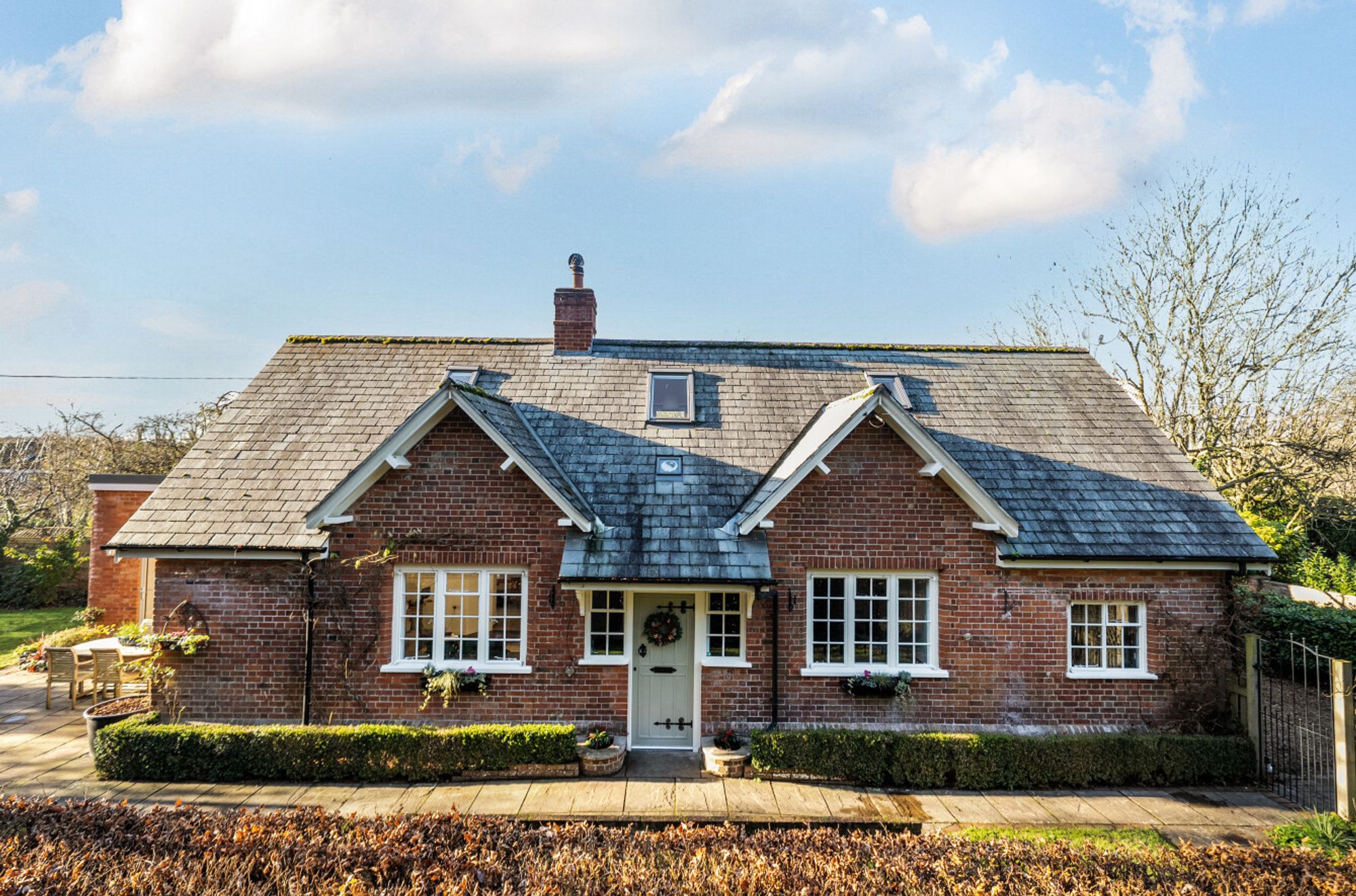 5 bed character property for sale in Church Street, Winterbourne Stoke, SP3 - Property Image 1