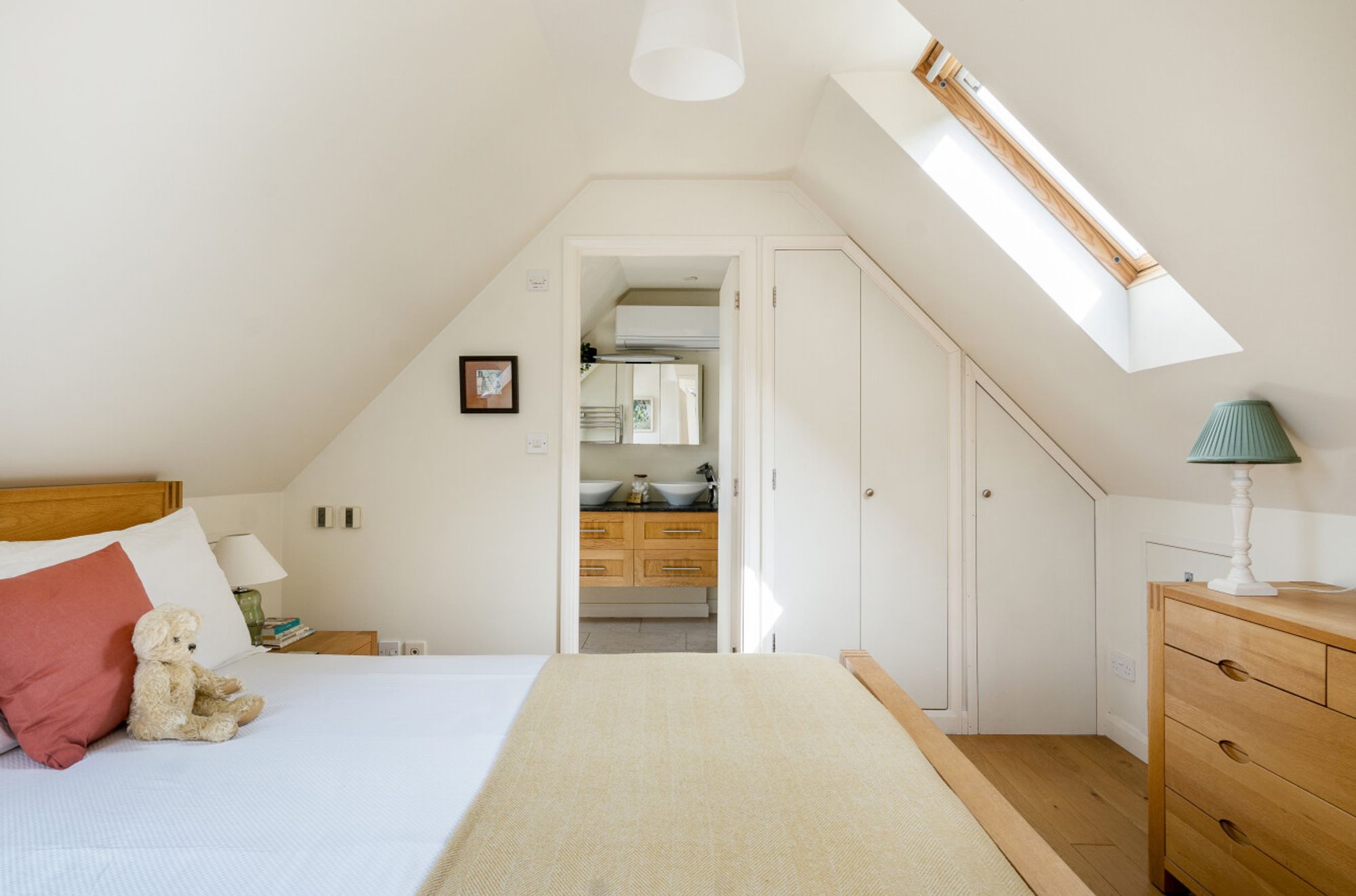 5 bed character property for sale in Church Street, Winterbourne Stoke, SP3  - Property Image 30