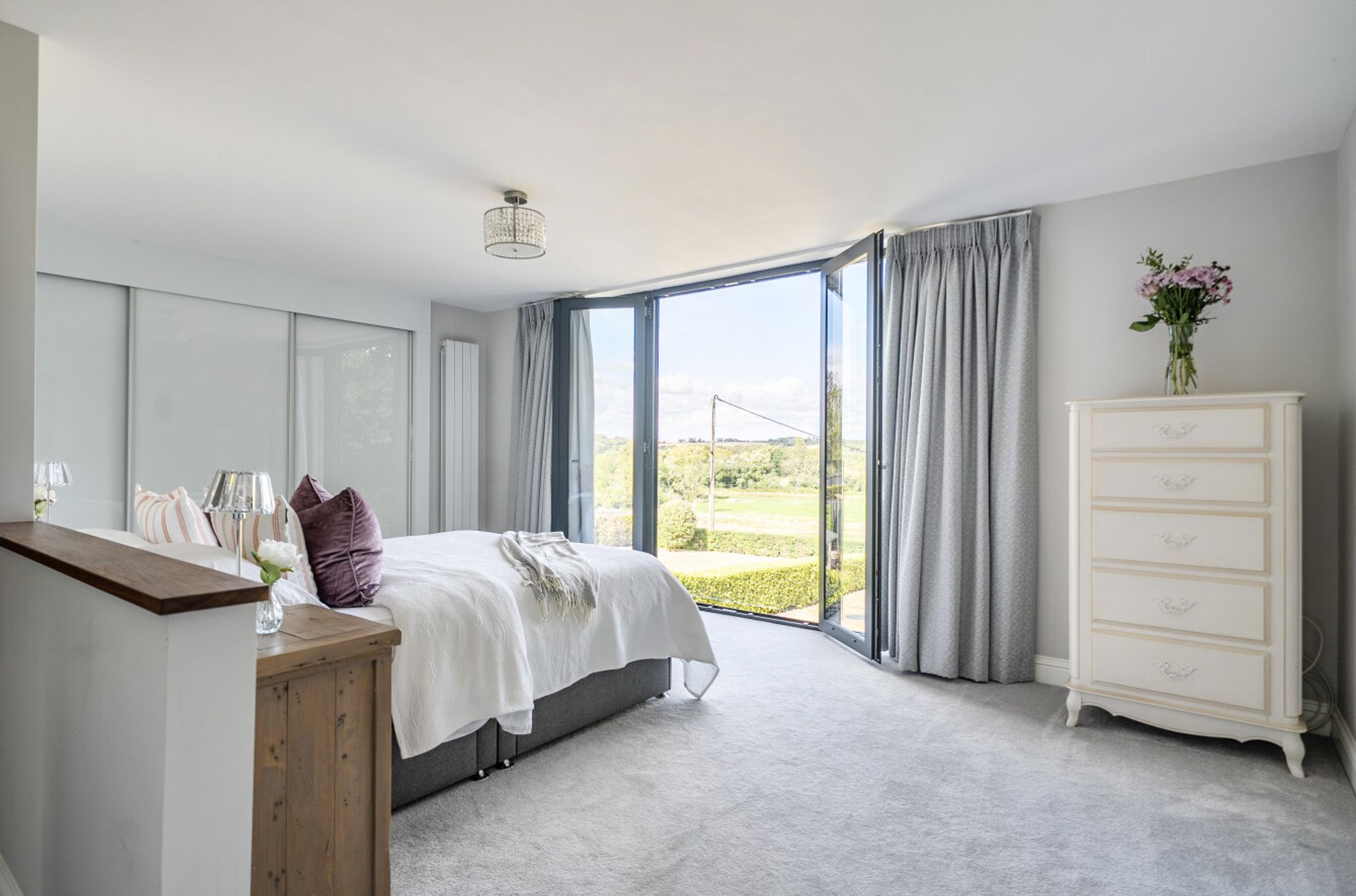 4 bed detached house for sale in Clarendon View, High Road, SP5  - Property Image 23