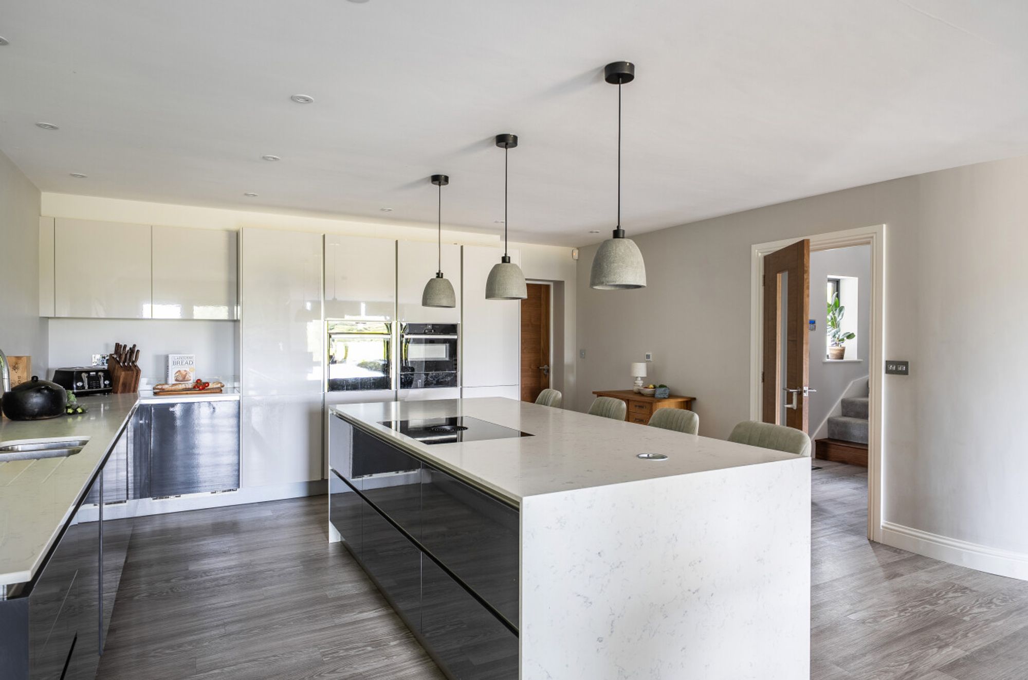 4 bed detached house for sale in Clarendon View, High Road, SP5  - Property Image 9