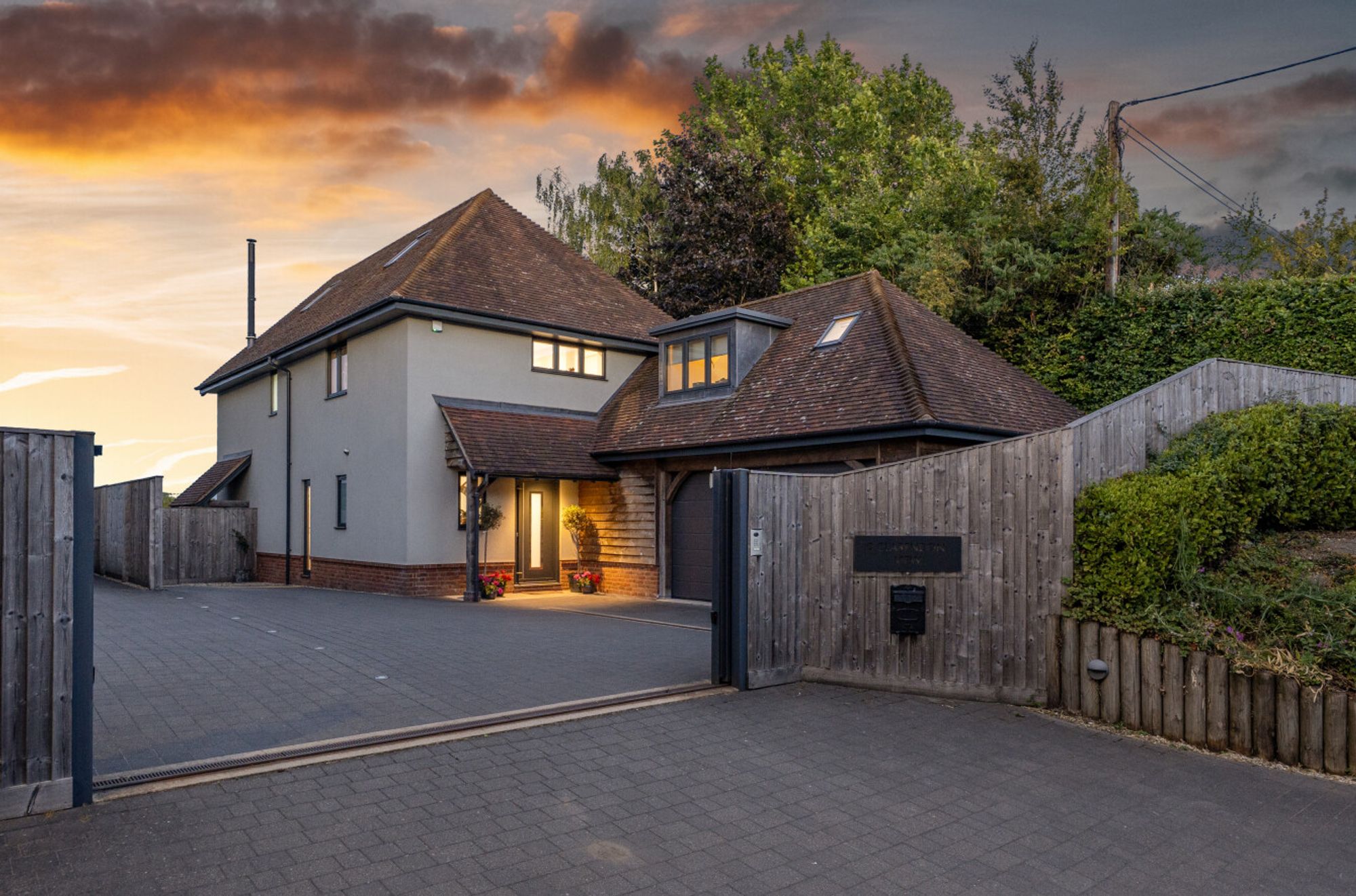 4 bed detached house for sale in Clarendon View, High Road, SP5 41