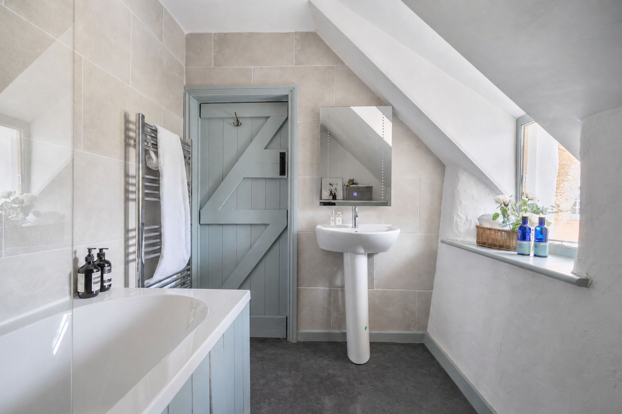 2 bed end of terrace house for sale in 4 The Pound, Haxton, SP4 19