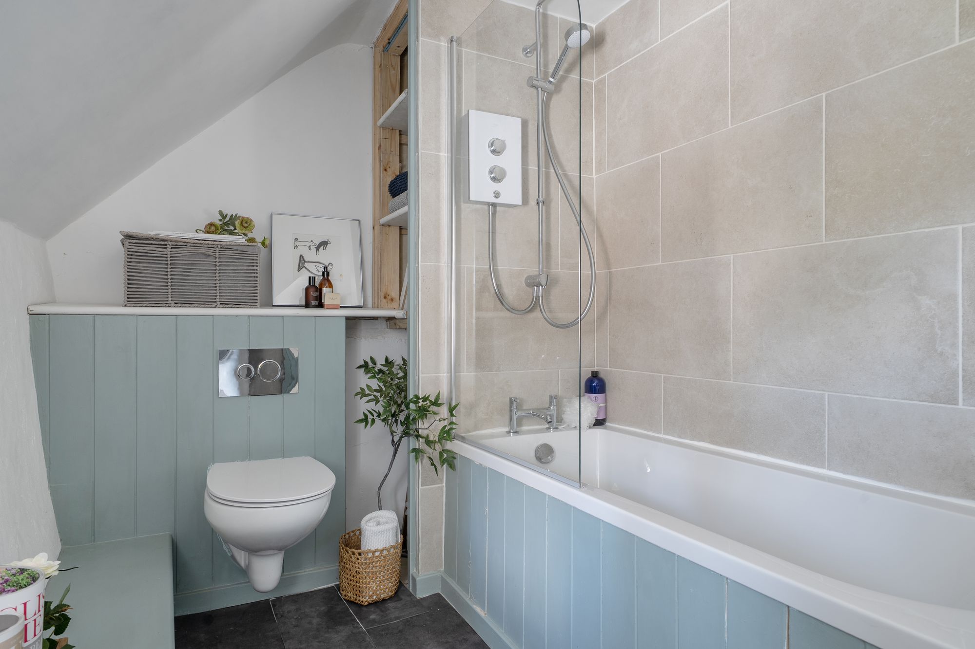 2 bed end of terrace house for sale in 4 The Pound, Haxton, SP4 18