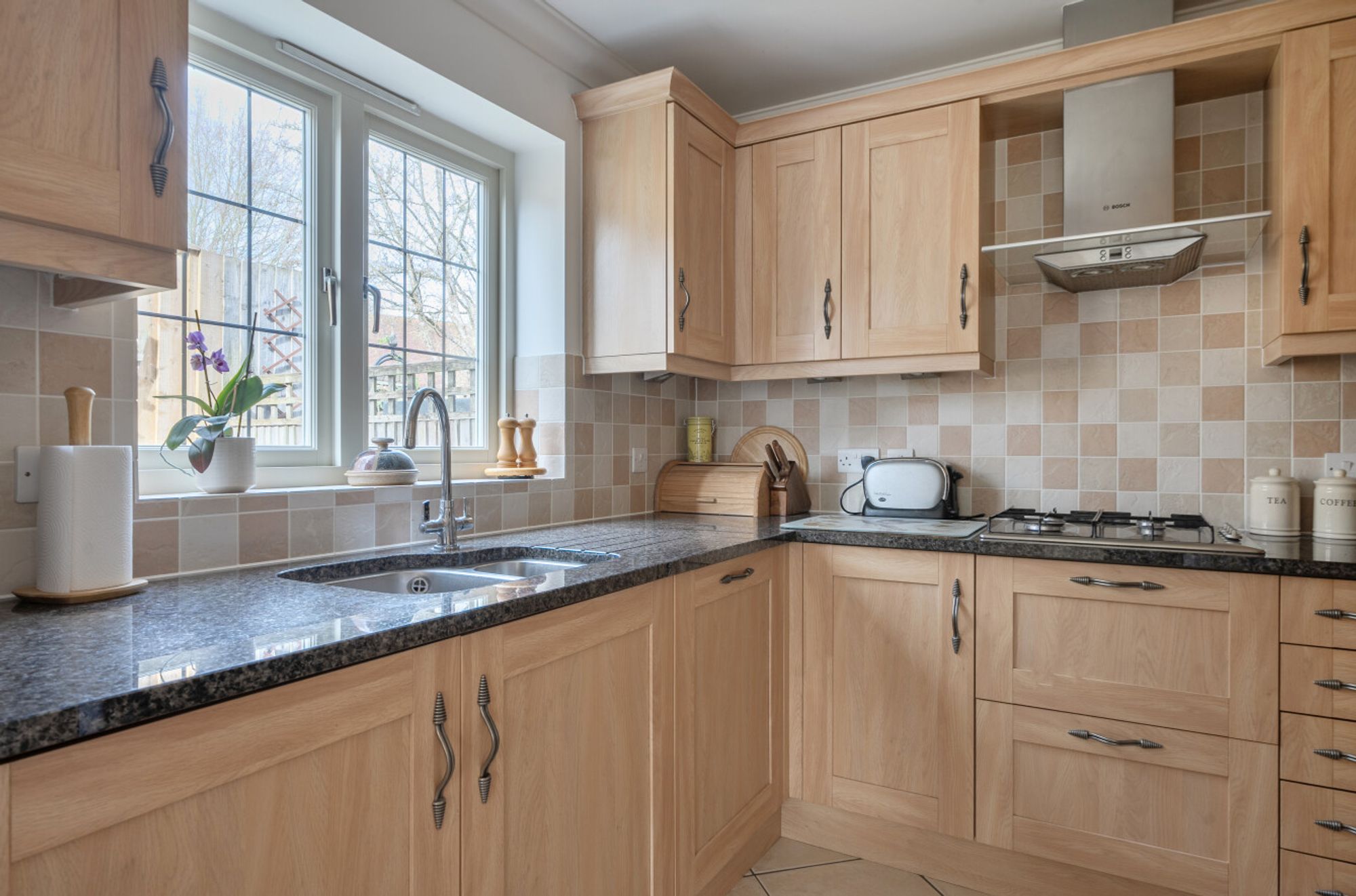 2 bed mid-terraced house for sale in Florence Court, Wilton, SP2  - Property Image 9