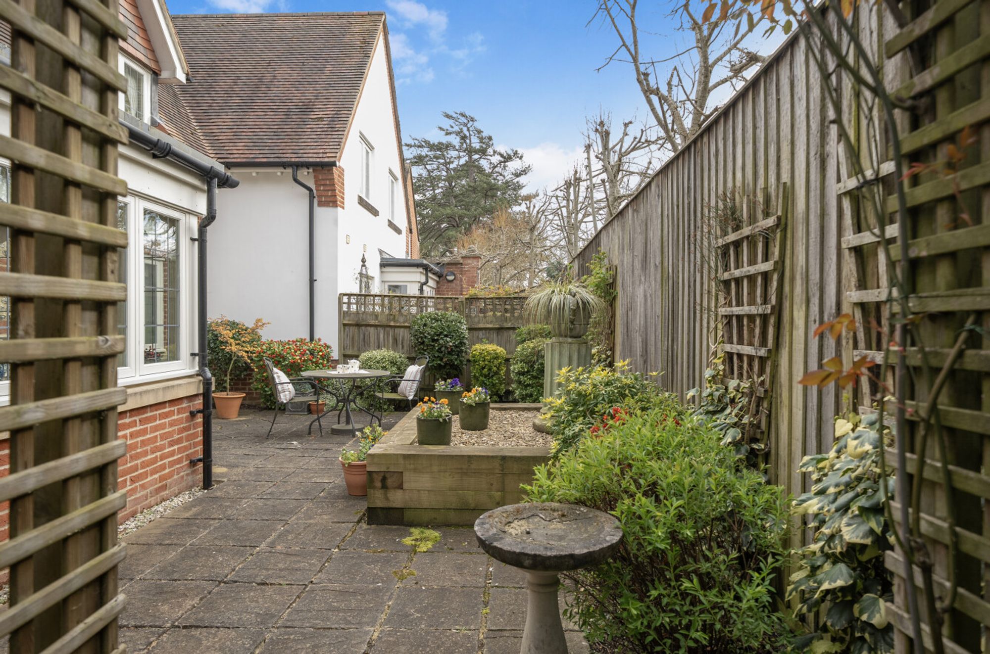 2 bed mid-terraced house for sale in Florence Court, Wilton, SP2  - Property Image 28