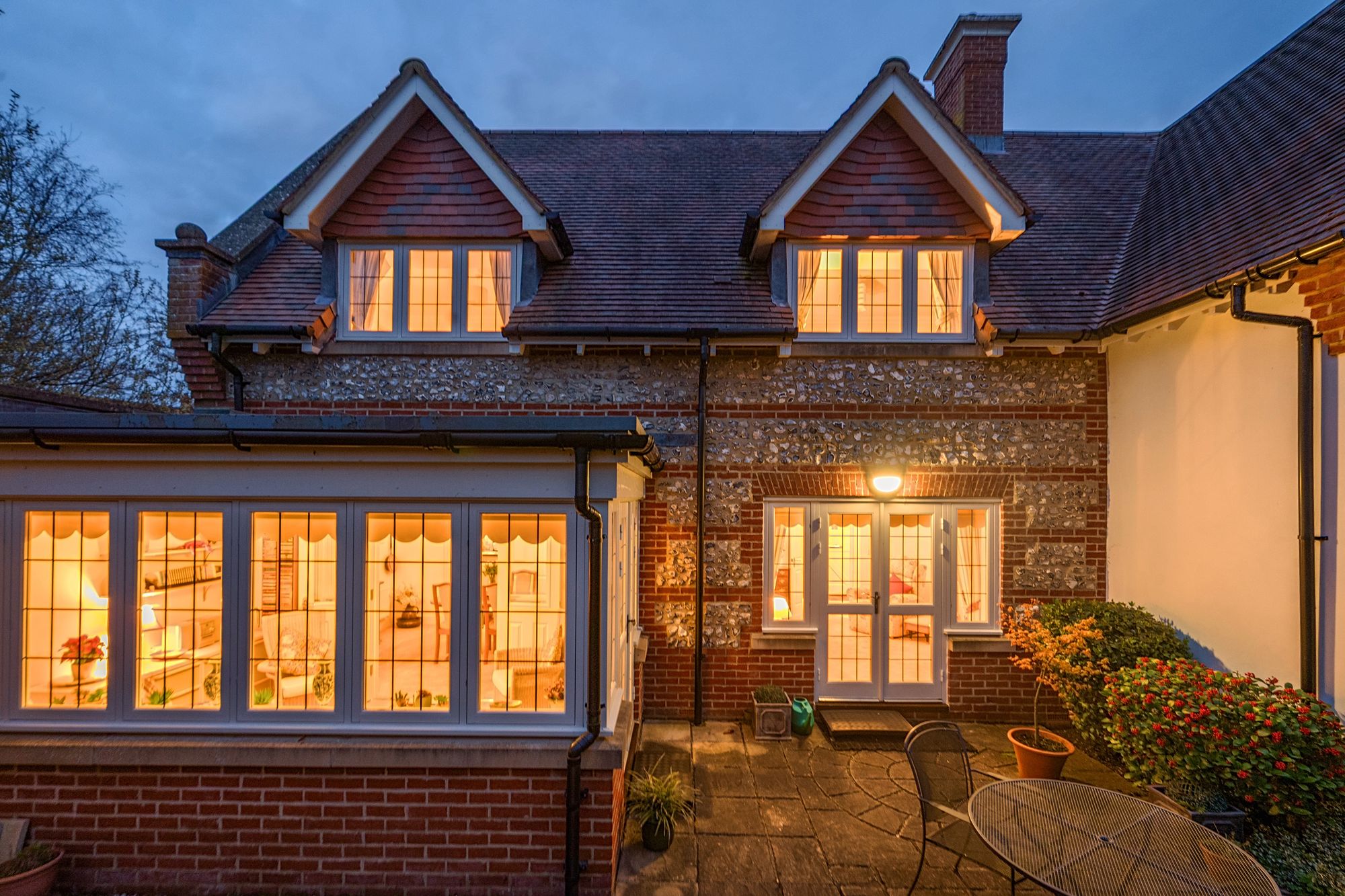 2 bed mid-terraced house for sale in Florence Court, Wilton, SP2 30