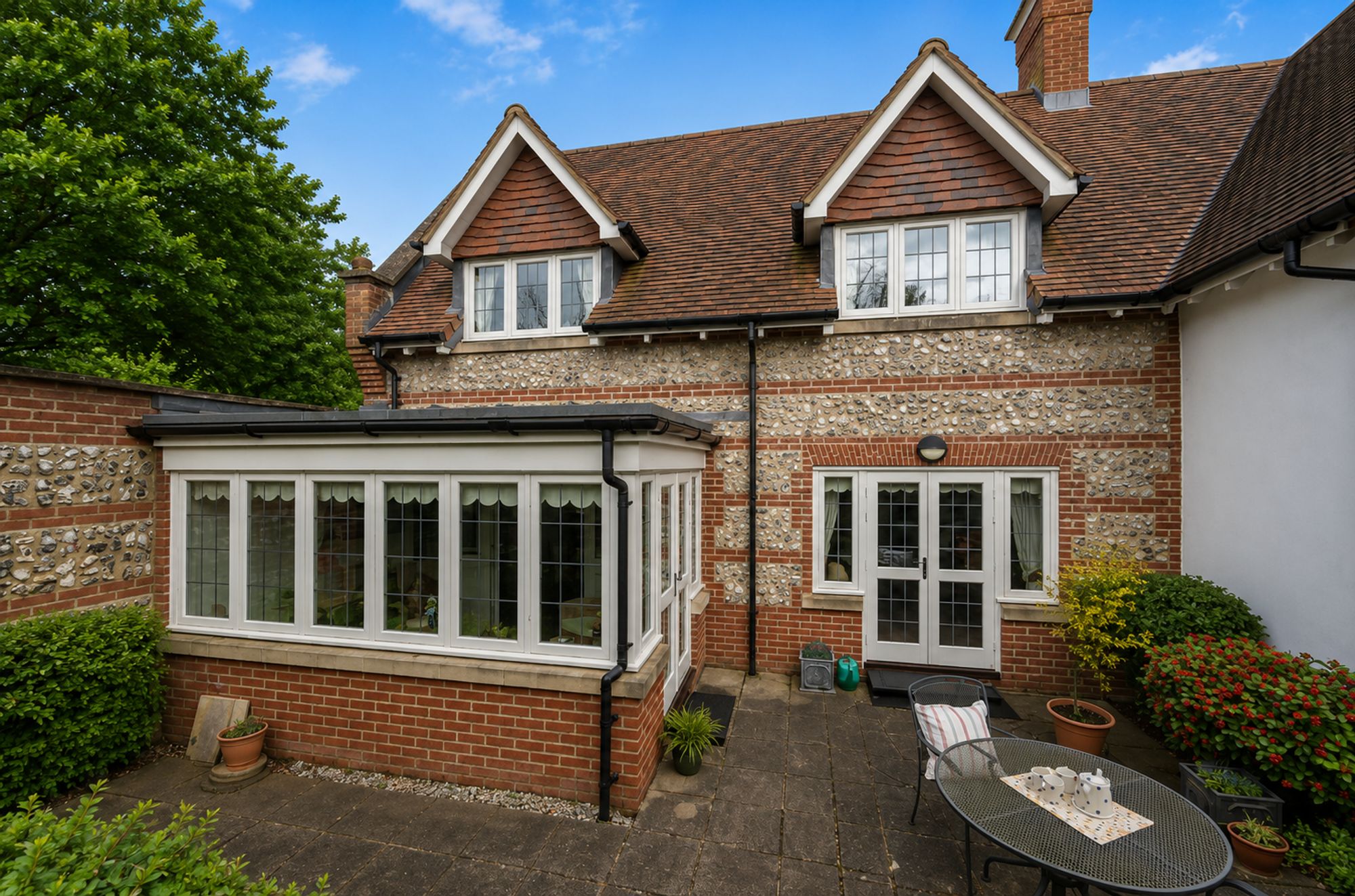 2 bed mid-terraced house for sale in Florence Court, Wilton, SP2  - Property Image 28