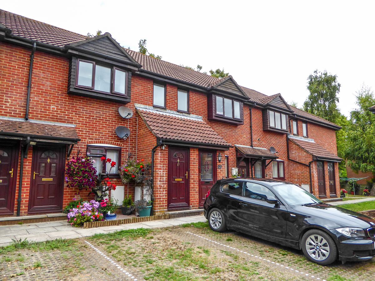 1 bed flat to rent in Maplecroft, Salisbury  - Property Image 1