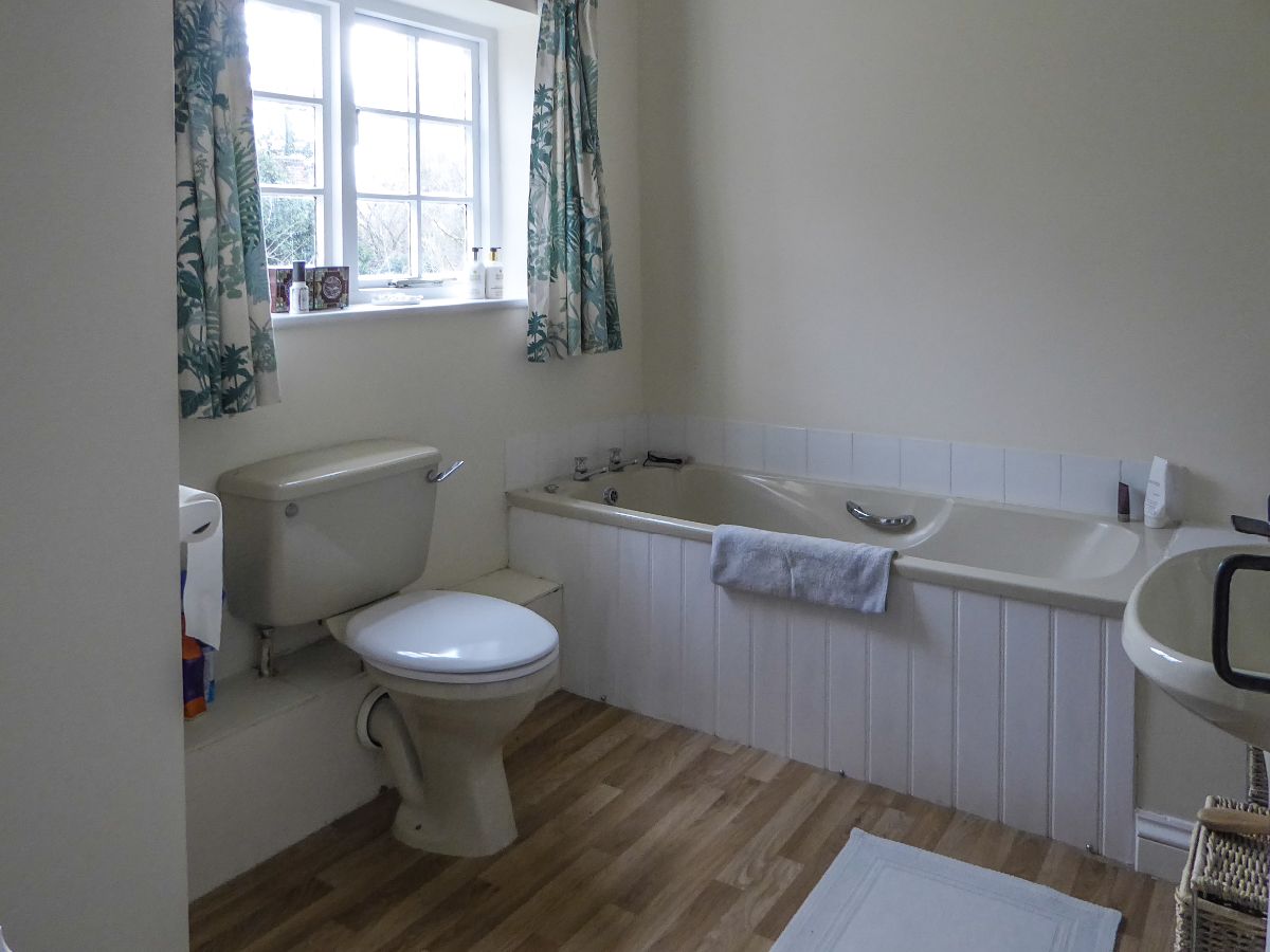 4 bed detached house to rent in Old Forge House, Heytesbury  - Property Image 13