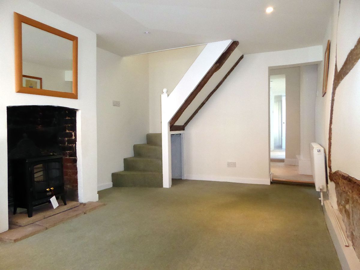 2 bed terraced house to rent in Trinity Street 2