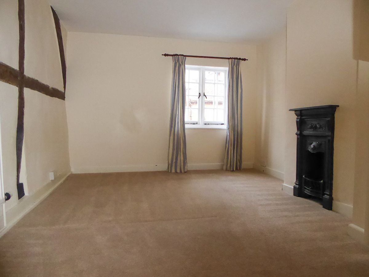 2 bed terraced house to rent in Trinity Street  - Property Image 10