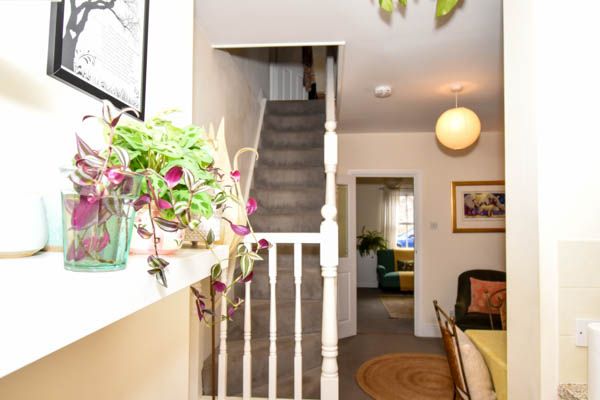 2 bed terraced house to rent in West Street 7