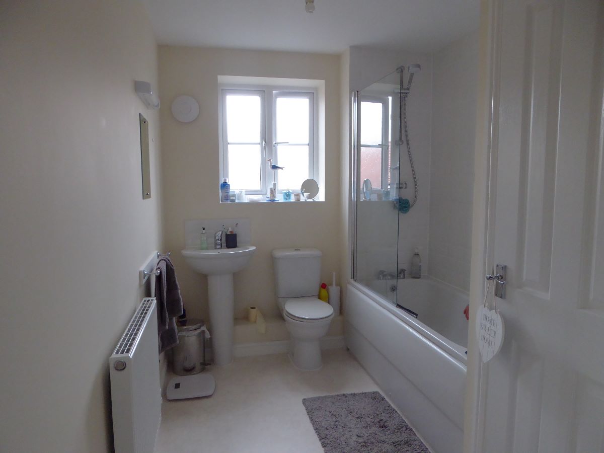 2 bed flat to rent in Flint Way, Cathedral Gate  - Property Image 5