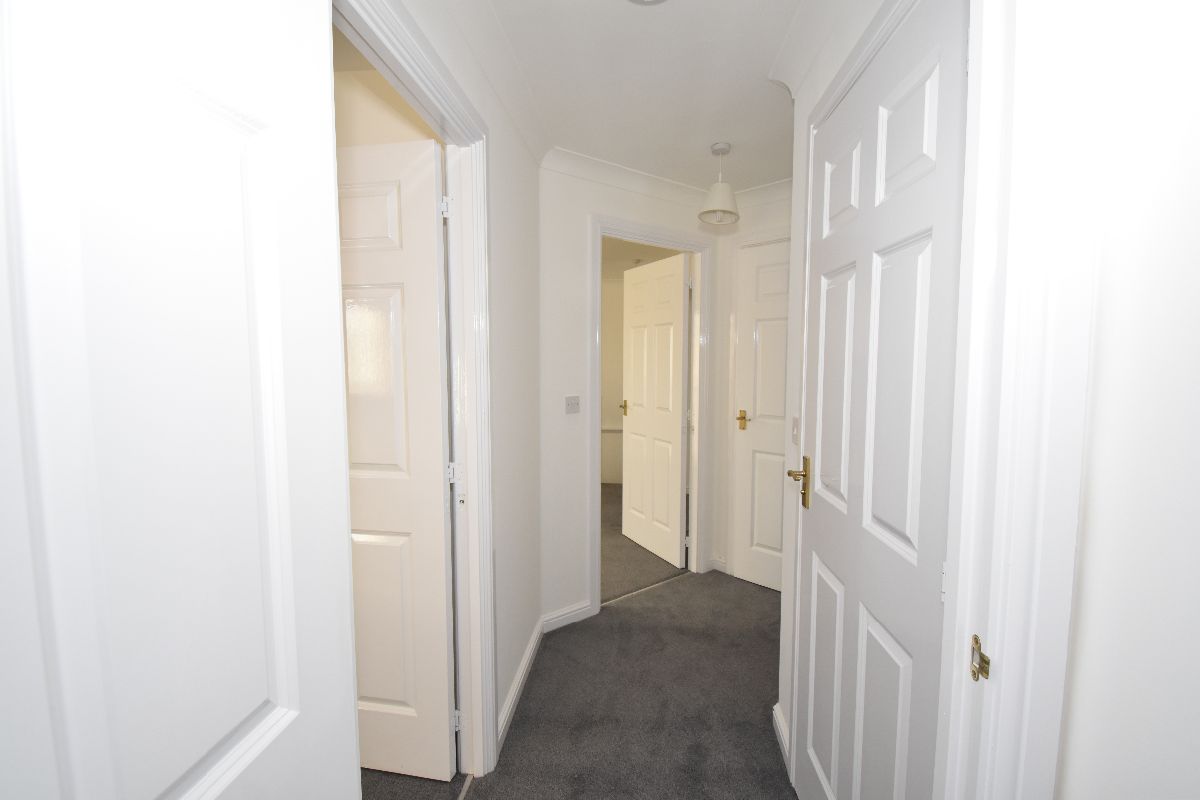 2 bed flat to rent in Pointers Way, Amesbury  - Property Image 7