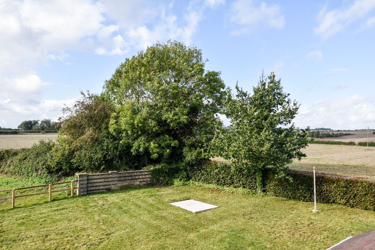 3 bed detached house to rent in Cranway, Rockbourne 11