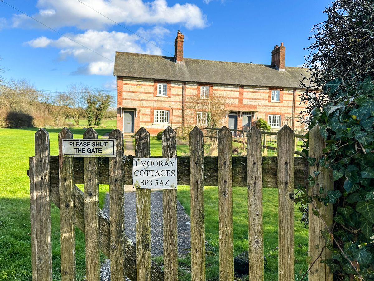 3 bed cottage to rent in Mooray Cottages, Chilmark