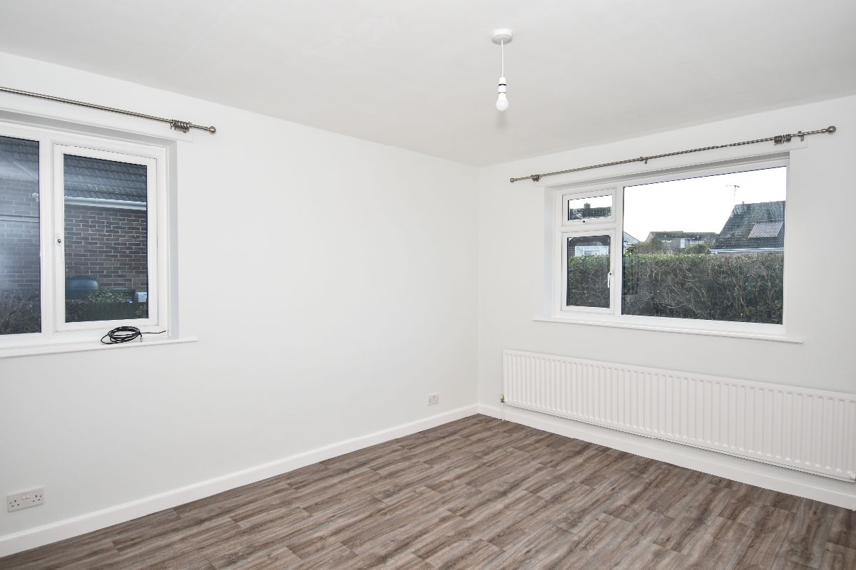 4 bed detached house to rent in St Andrews Close, Wilton  - Property Image 6