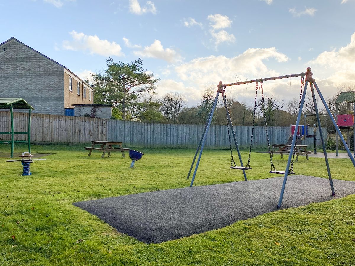 3 bed terraced house to rent in Meadow View, Winterbourne Stoke, Salisbury 16