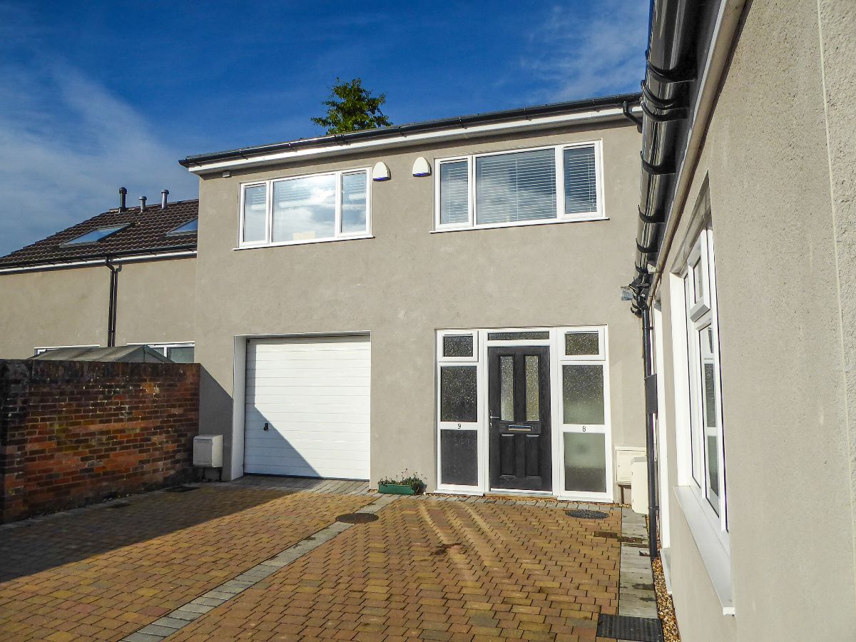 1 bed flat to rent in The Malverns, Salisbury