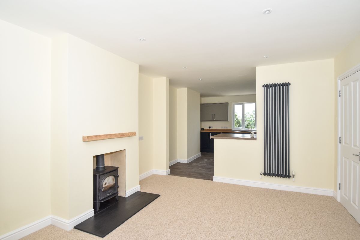 4 bed semi-detached house to rent in Wordsworth Road, Salisbury 4