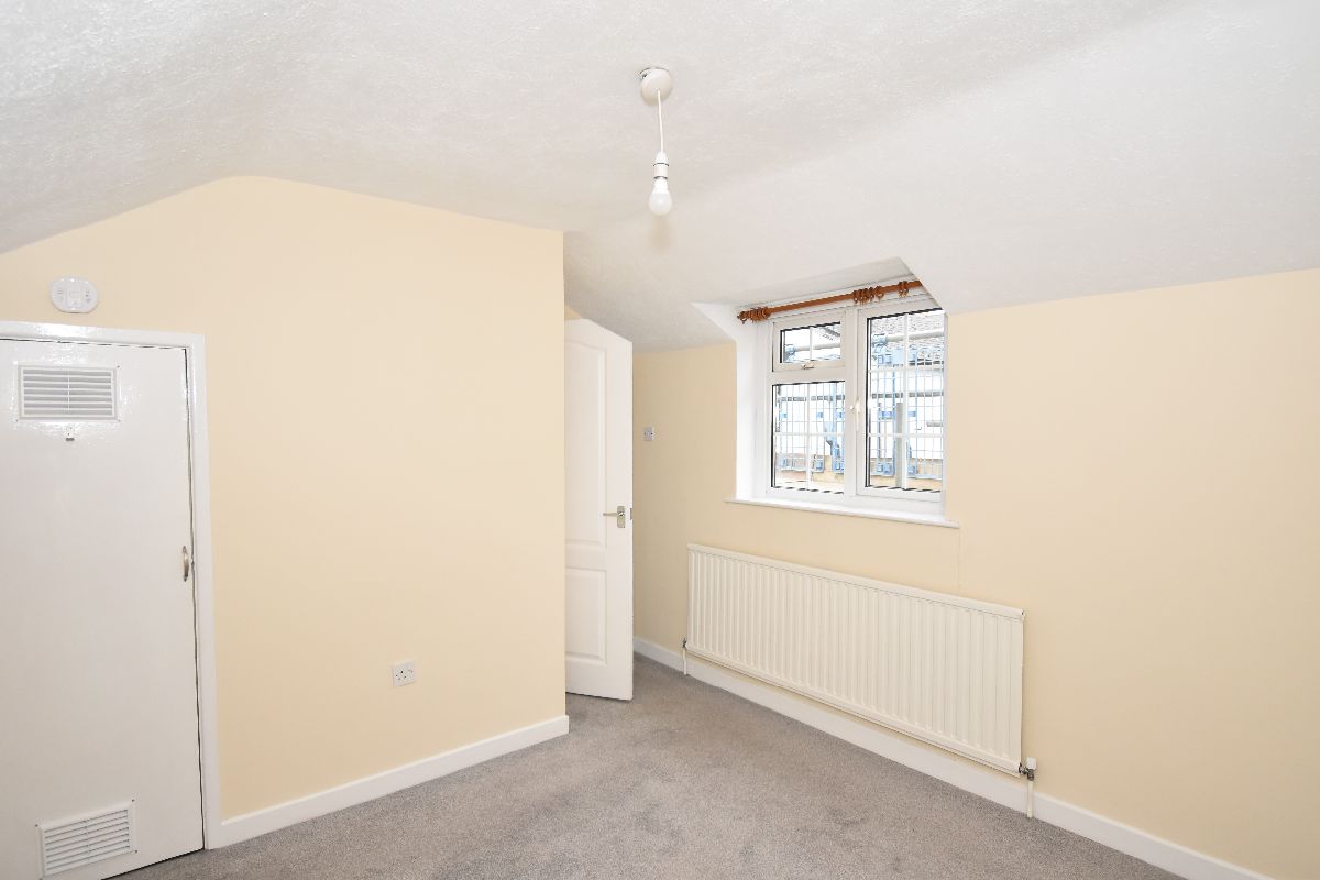 2 bed terraced house to rent in Dews Road, Salisbury  - Property Image 11