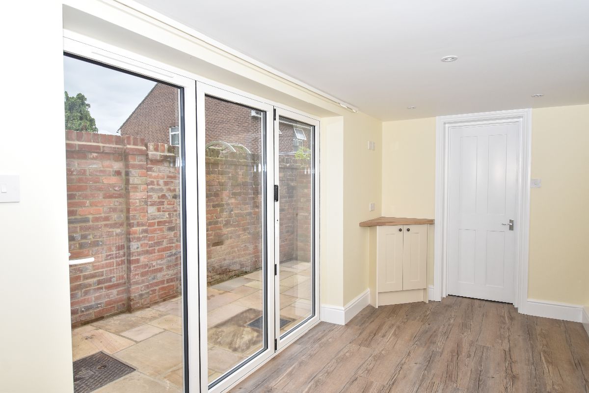 4 bed terraced house to rent in Greencroft Street, Salisbury  - Property Image 12