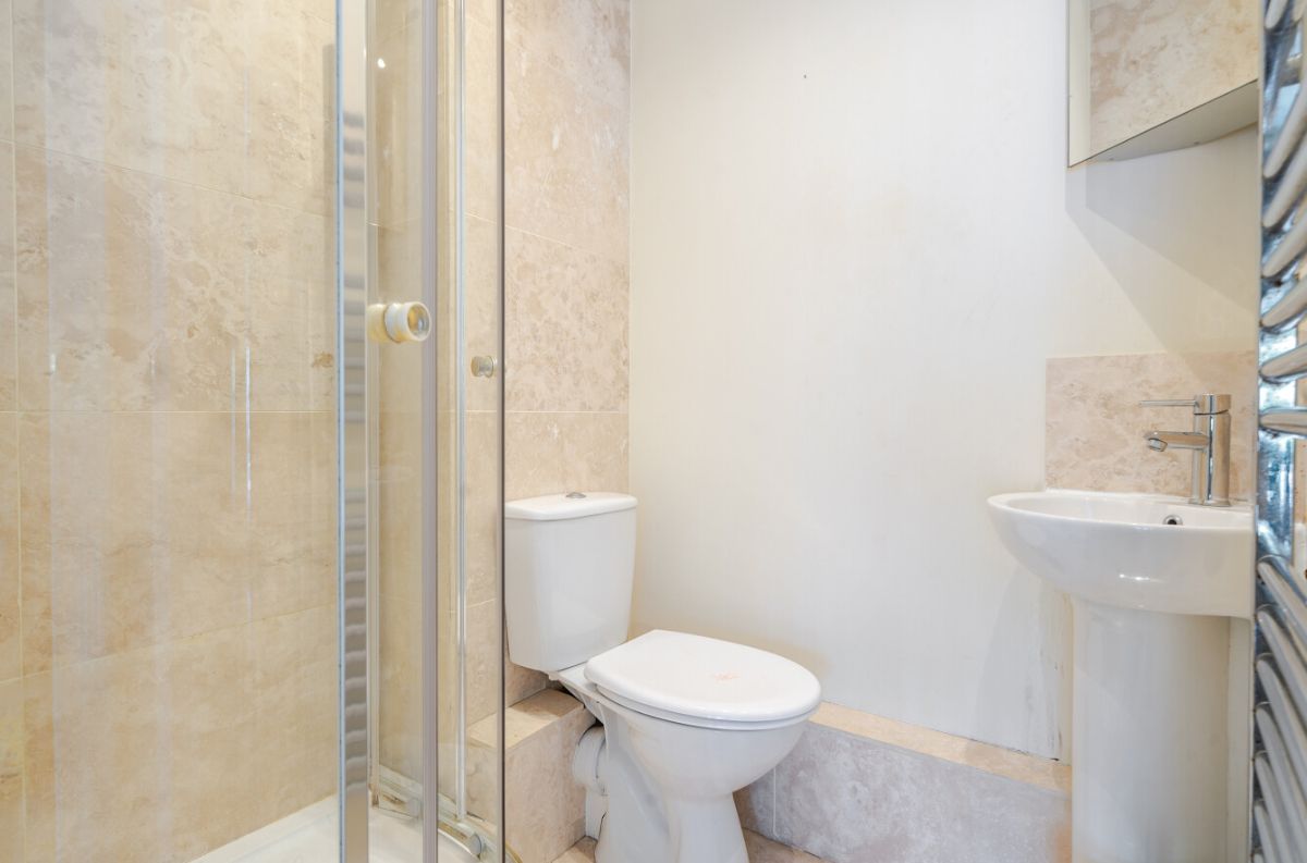 2 bed flat to rent in Fisherton Street, Salisbury  - Property Image 15