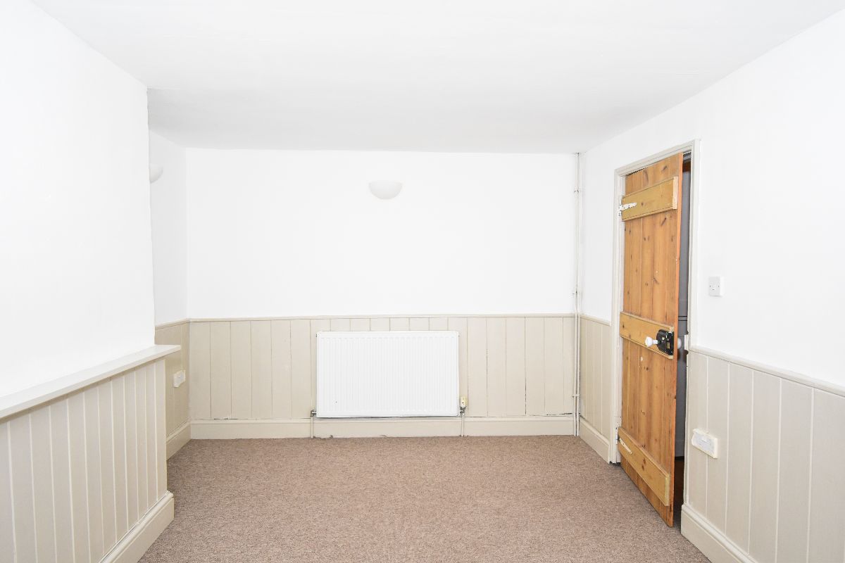 2 bed terraced house to rent in North Street, Wilton  - Property Image 10