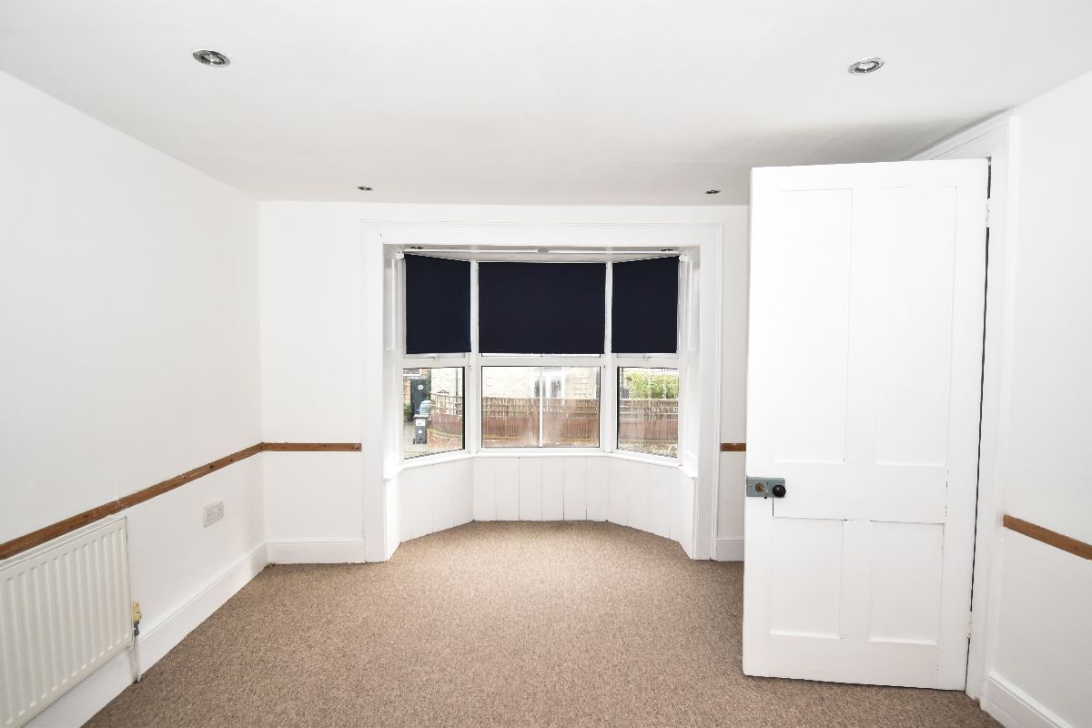 2 bed terraced house to rent in North Street, Wilton  - Property Image 12