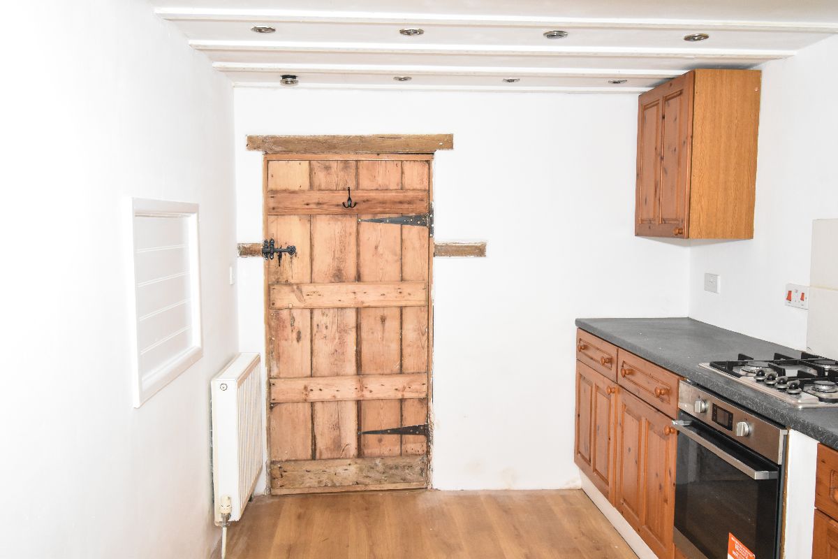 2 bed terraced house to rent in North Street, Wilton  - Property Image 8