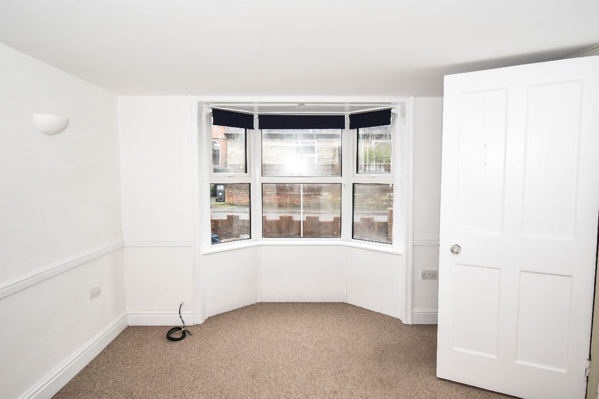 2 bed terraced house to rent in North Street, Wilton  - Property Image 4