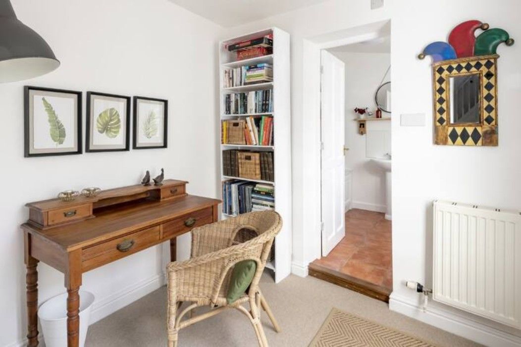 3 bed cottage to rent in Cosy Up Cottage, Warminster 8