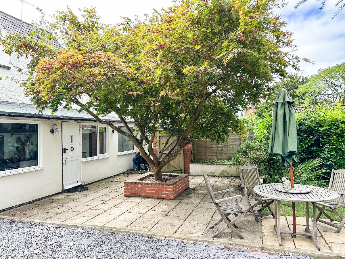 3 bed cottage to rent in Cosy Up Cottage, Warminster 16