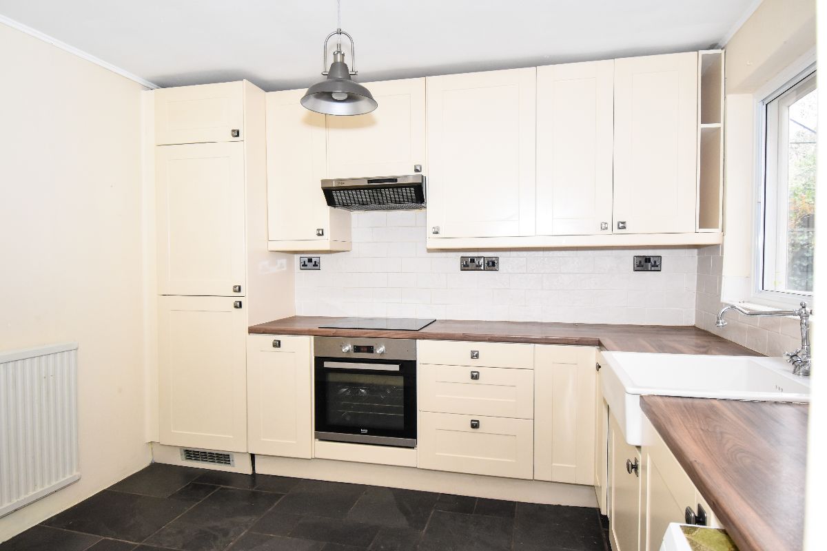 2 bed cottage to rent in 24 South Street, Wilton  - Property Image 4