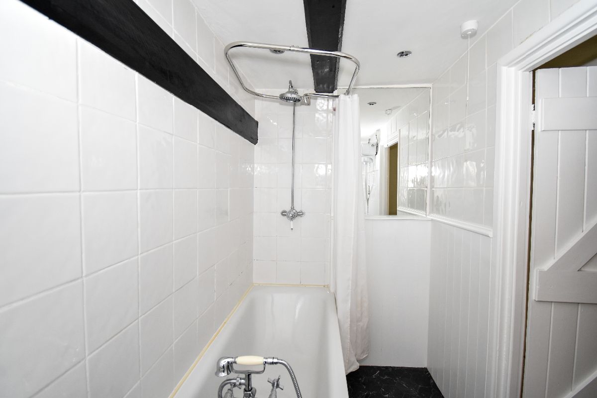 2 bed cottage to rent in 24 South Street, Wilton  - Property Image 10