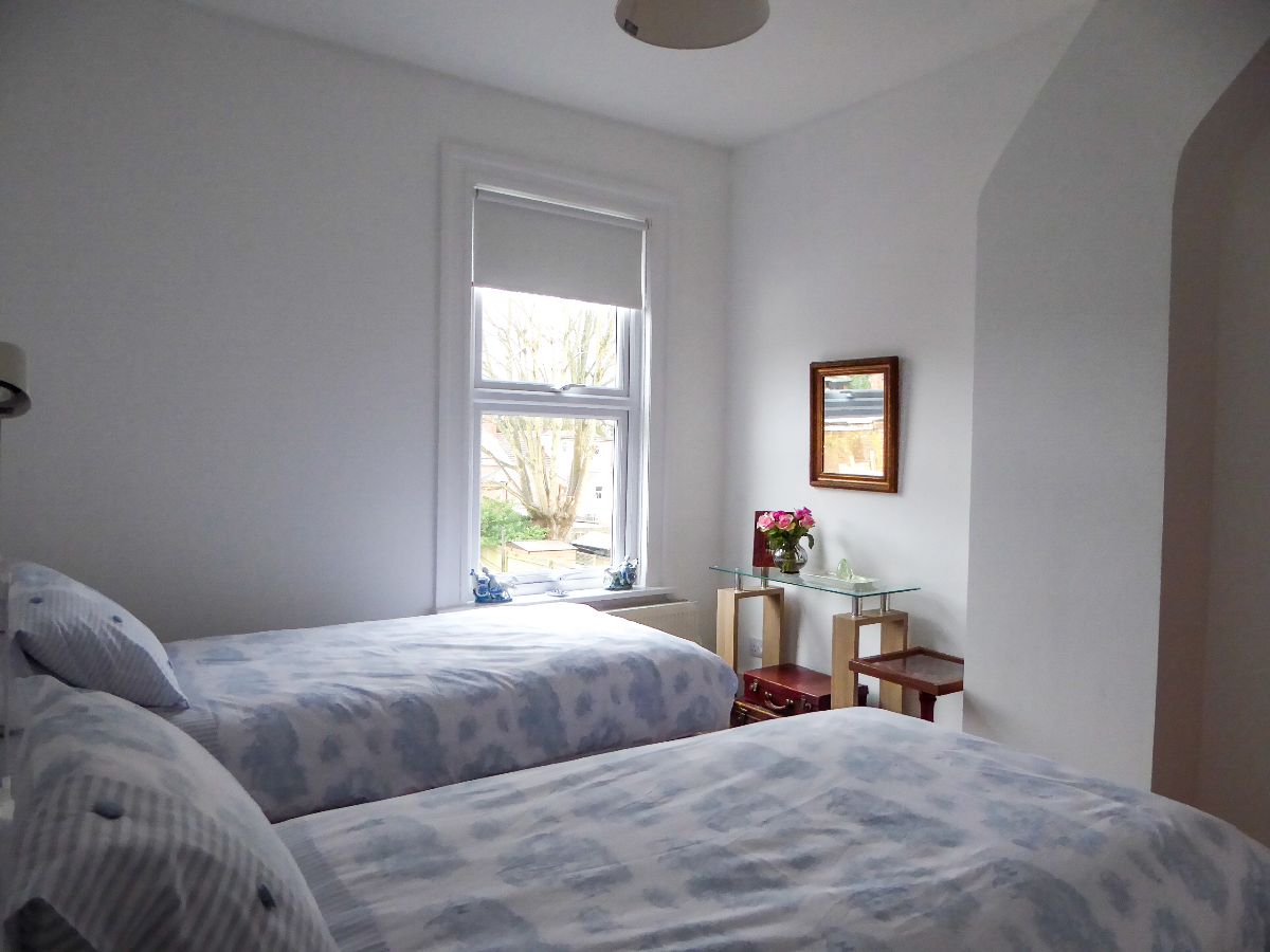 2 bed terraced house to rent in Park Street 7