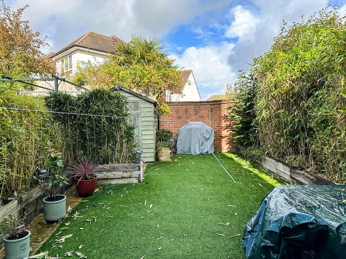 2 bed semi-detached house to rent in Saunders Avenue, Bishopdown, Salisbury 9