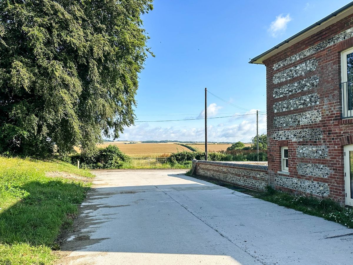 2 bed character property to rent in Dairy Cottage,  Rookhaye Farm 1