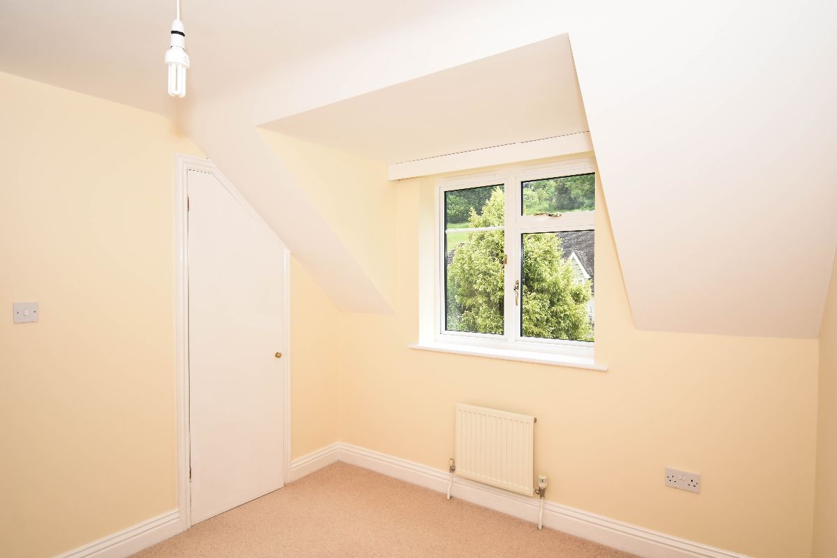 3 bed detached house to rent in Overstream, Teffont 19