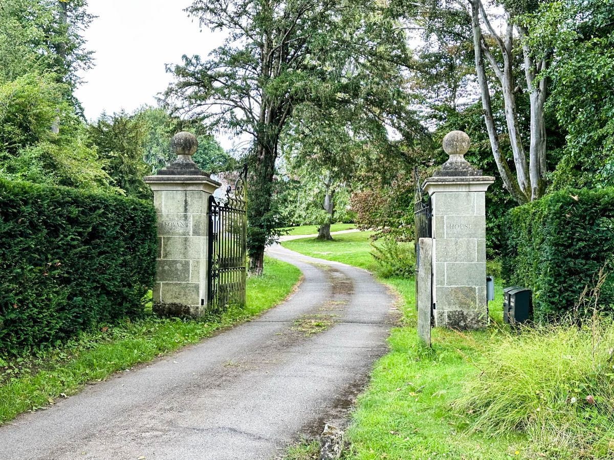 2 bed bungalow to rent in The Cottage, Fovant - Property Image 1