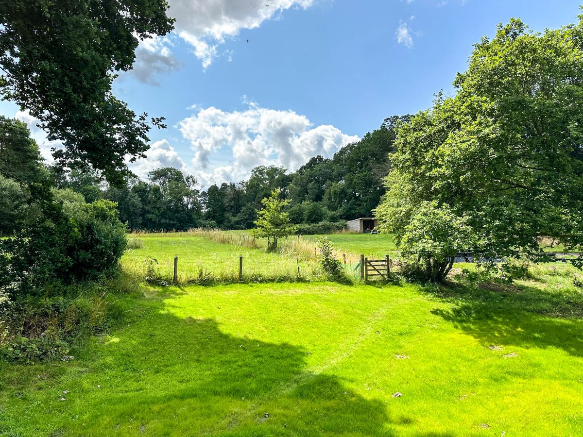 2 bed bungalow to rent in The Cottage, Fovant 13