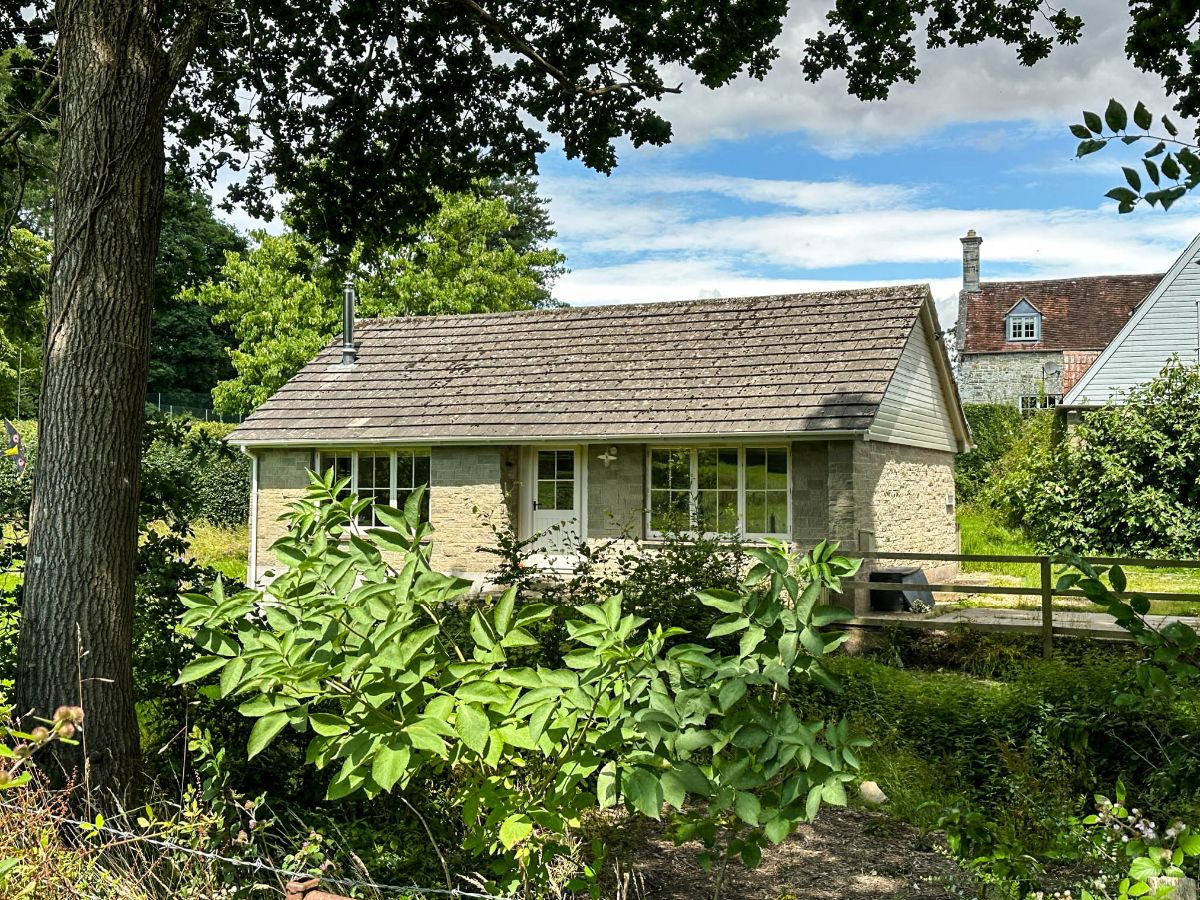 2 bed bungalow to rent in The Cottage, Fovant  - Property Image 13